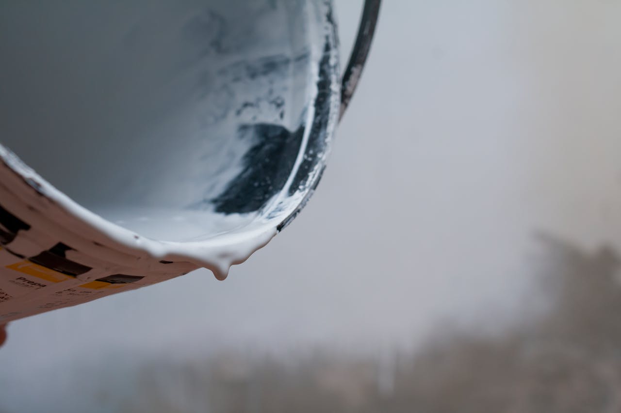 Zo creëer je de perfecte rustige uitstraling in je woonkamer met neutrale verftinten